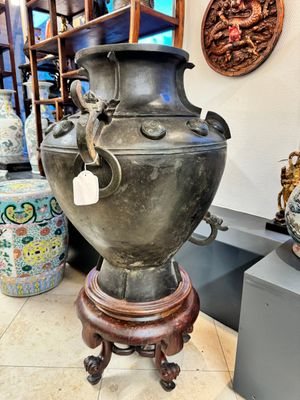 A rare and massive Chinese archaistic bronze 'lei' wine vessel with inscription, Song — 照片 1