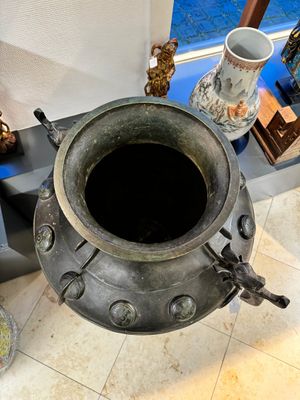 A rare and massive Chinese archaistic bronze 'lei' wine vessel with inscription, Song — 照片 4