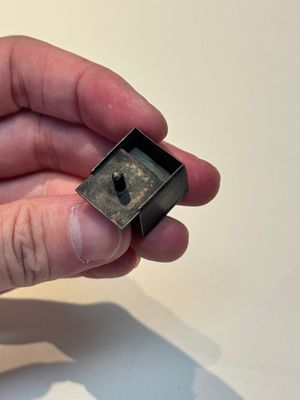 A rare and small Chinese white jade 'tortoise' seal with an original seal-form bronze box, Changsha Taishou 長沙太守 and Feng Gao 封告 mark, Song or ealier — photo 1