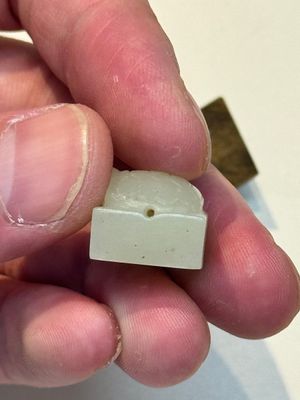 A rare and small Chinese white jade 'tortoise' seal with an original seal-form bronze box, Changsha Taishou 長沙太守 and Feng Gao 封告 mark, Song or ealier — photo 12