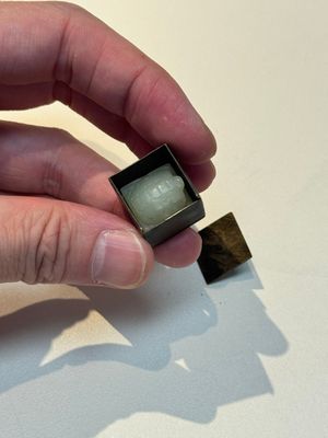 A rare and small Chinese white jade 'tortoise' seal with an original seal-form bronze box, Changsha Taishou 長沙太守 and Feng Gao 封告 mark, Song or ealier — photo 2