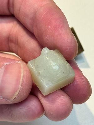 A rare and small Chinese white jade 'tortoise' seal with an original seal-form bronze box, Changsha Taishou 長沙太守 and Feng Gao 封告 mark, Song or ealier — photo 10