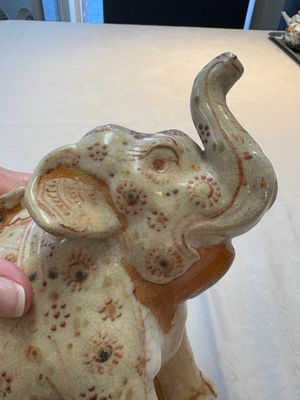 A rare Annamese or Vietnamese polychrome-enamelled 'elephant' jug, 16th C. — photo 7