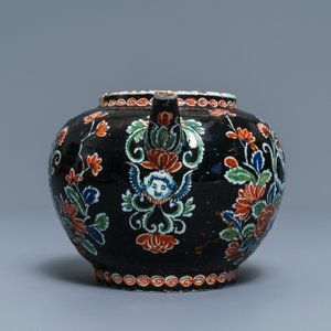 A rare black Dutch Delft teapot, early 18th C. — 照片 4