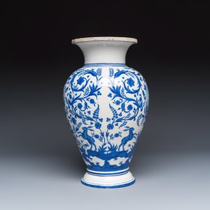 A rare blue and white Brussels faience vase with a cherub trumpeter — photo 3