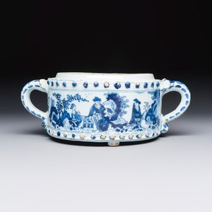 A rare blue and white Dutch Delft chinoiserie spice box, 17th C. — photo 8