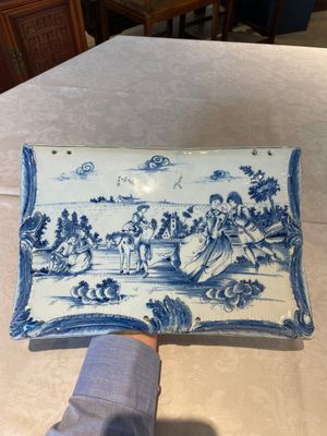 A rare blue and white Dutch Delft jewellery casket and cover, 18th C. — foto 1