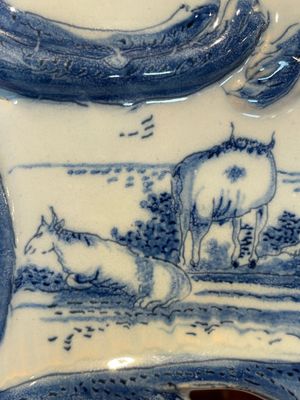 A rare blue and white Dutch Delft jewellery casket and cover, 18th C. — foto 15