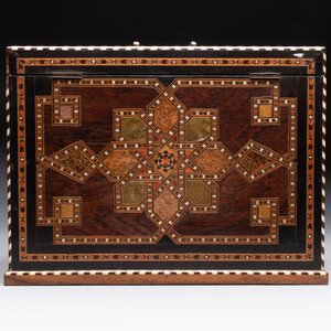 A rare bone-inlaid Nasrid-style table cabinet, Spain, 19th C. — photo 6
