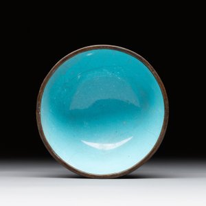 A rare Canton enamel ruby-ground 'Bats and Shou' cup on stand, Qianlong mark and of the period — photo 8