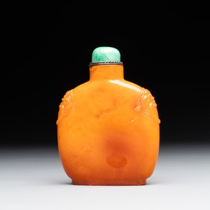 A rare Chinese amber snuff bottle with lion handles, 19th C. — 照片 3
