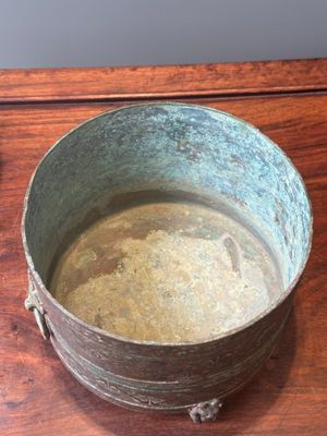A rare Chinese archaic silver-inlaid bronze cosmetic box and cover, 'lian', Western Han — 照片 16