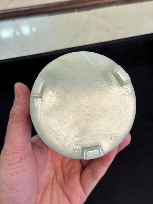 A rare Chinese archaistic jade 'chilong' tripod brush pot, 18th C. — 照片 18