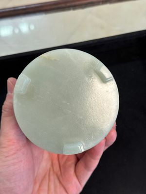 A rare Chinese archaistic jade 'chilong' tripod brush pot, 18th C. — 照片 19
