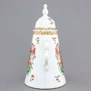 A rare Chinese armorial coffee pot with cover, arms of Clifford, 18th C. — photo 4