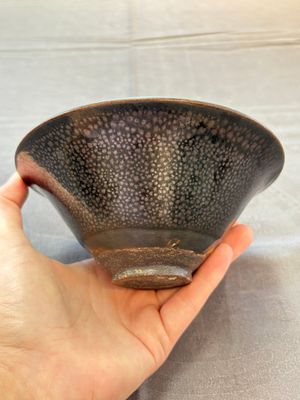 A rare Chinese black-glazed 'oil-spot' tea bowl, Song/Jin — photo 2