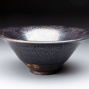 A rare Chinese black-glazed 'oil-spot' tea bowl, Song/Jin — photo 1