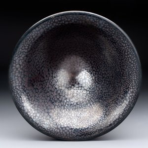 A rare Chinese black-glazed 'oil-spot' tea bowl, Song/Jin — photo 6