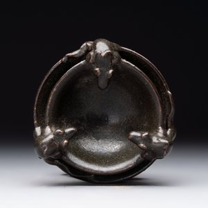 A rare Chinese black-glazed two-tier oil lamp with three rats, Ming — foto 7