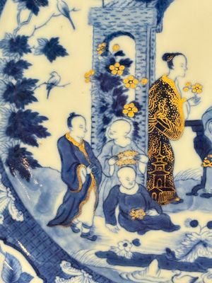 A rare Chinese blue and white 'arbour' dish after Cornelis Pronk, Qianlong, ca. 1740 — photo 3