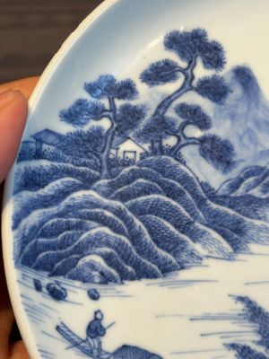 A rare Chinese blue and white 'Bleu de Hue' plate for the Vietnamese market, Chí Viễn 致遠 seal mark, 19th C. — photo 8