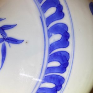 A rare Chinese blue and white bottle vase with a cat and a butterfly, Transitional period — 照片 16