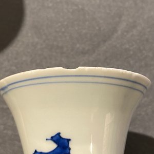 A rare Chinese blue and white bottle vase with a tiger and two butterflies, Transitional period — photo 14