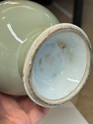 A rare Chinese blue and white, celadon-and-ge-glazed triple gourd vase, Kangxi — foto 12
