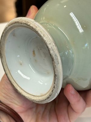 A rare Chinese blue and white, celadon-and-ge-glazed triple gourd vase, Kangxi — foto 14