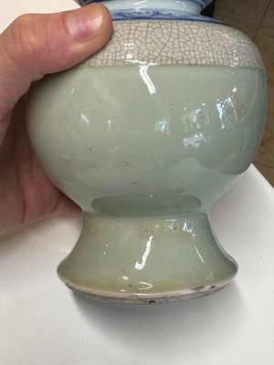 A rare Chinese blue and white, celadon-and-ge-glazed triple gourd vase, Kangxi — foto 7