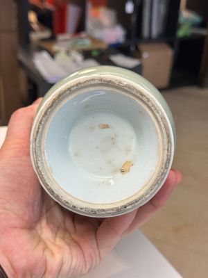 A rare Chinese blue and white, celadon-and-ge-glazed triple gourd vase, Kangxi — foto 8