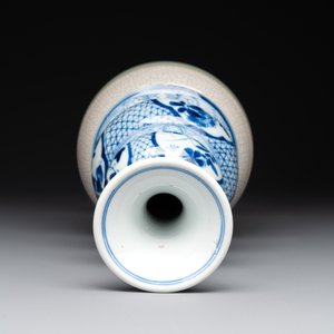 A rare Chinese blue and white, celadon-and-ge-glazed triple gourd vase, Kangxi — foto 4
