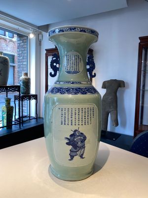 A rare Chinese blue and white celadon-ground 'Wu Shuang Pu' vase, 19th C. — 照片 3