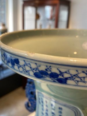 A rare Chinese blue and white celadon-ground 'Wu Shuang Pu' vase, 19th C. — 照片 7