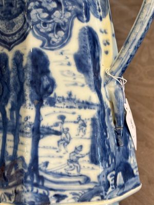 A rare Chinese blue and white 'Europa and the bull' coffeepot and cover, Kangxi — photo 20