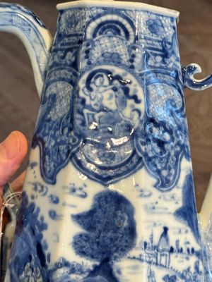 A rare Chinese blue and white 'Europa and the bull' coffeepot and cover, Kangxi — photo 23