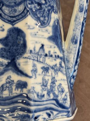 A rare Chinese blue and white 'Europa and the bull' coffeepot and cover, Kangxi — photo 25