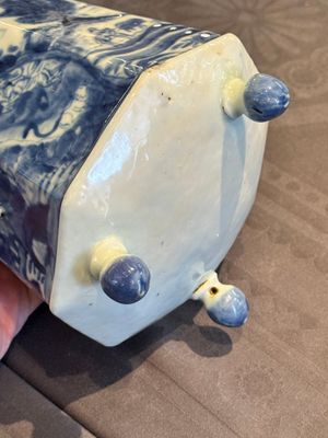 A rare Chinese blue and white 'Europa and the bull' coffeepot and cover, Kangxi — photo 30