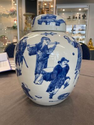 A rare Chinese blue and white 'figures' jar and cover, Kangxi mark, 19th C. — 照片 4
