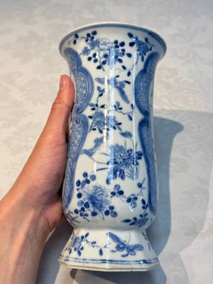 A rare Chinese blue and white five-piece garniture in Dutch Delft style, Kangxi mark, 19th C. — photo 21