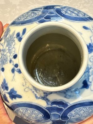 A rare Chinese blue and white five-piece garniture in Dutch Delft style, Kangxi mark, 19th C. — photo 59