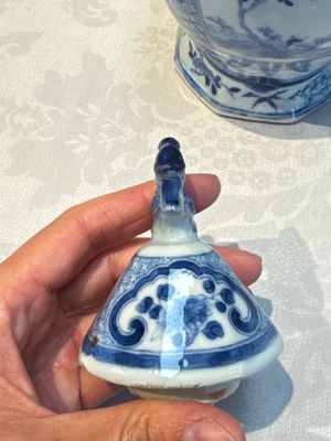 A rare Chinese blue and white five-piece garniture in Dutch Delft style, Kangxi mark, 19th C. — photo 65