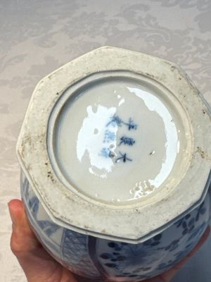 A rare Chinese blue and white five-piece garniture in Dutch Delft style, Kangxi mark, 19th C. — photo 72