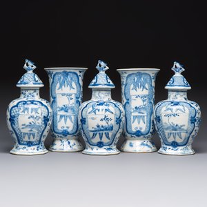 A rare Chinese blue and white five-piece garniture in Dutch Delft style, Kangxi mark, 19th C. — photo 1