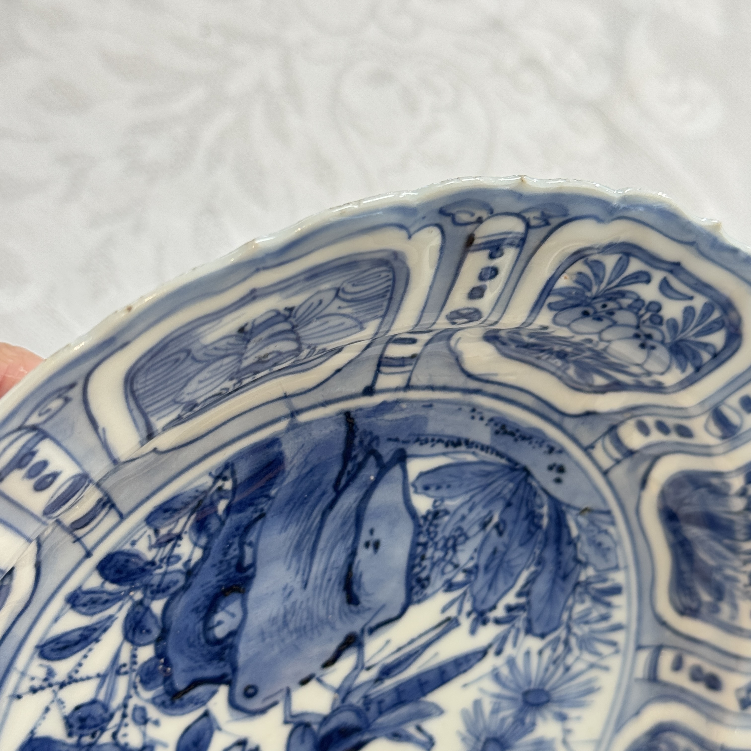 A rare Chinese blue and white 'Grasshopper' plate — 照片 21