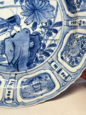 A rare Chinese blue and white 'Grasshopper' plate — 照片 5