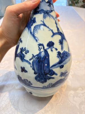 A rare Chinese blue and white 'Immortals' garlic-mouth bottle vase, Liao 料 mark, Wanli/Tianqi — photo 12