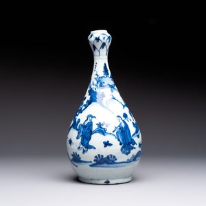 A rare Chinese blue and white 'Immortals' garlic-mouth bottle vase, Liao 料 mark, Wanli/Tianqi — photo 1