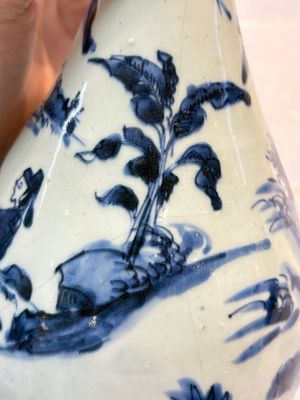 A rare Chinese blue and white 'Immortals' garlic-mouth bottle vase, Wanli/Tianqi — photo 10