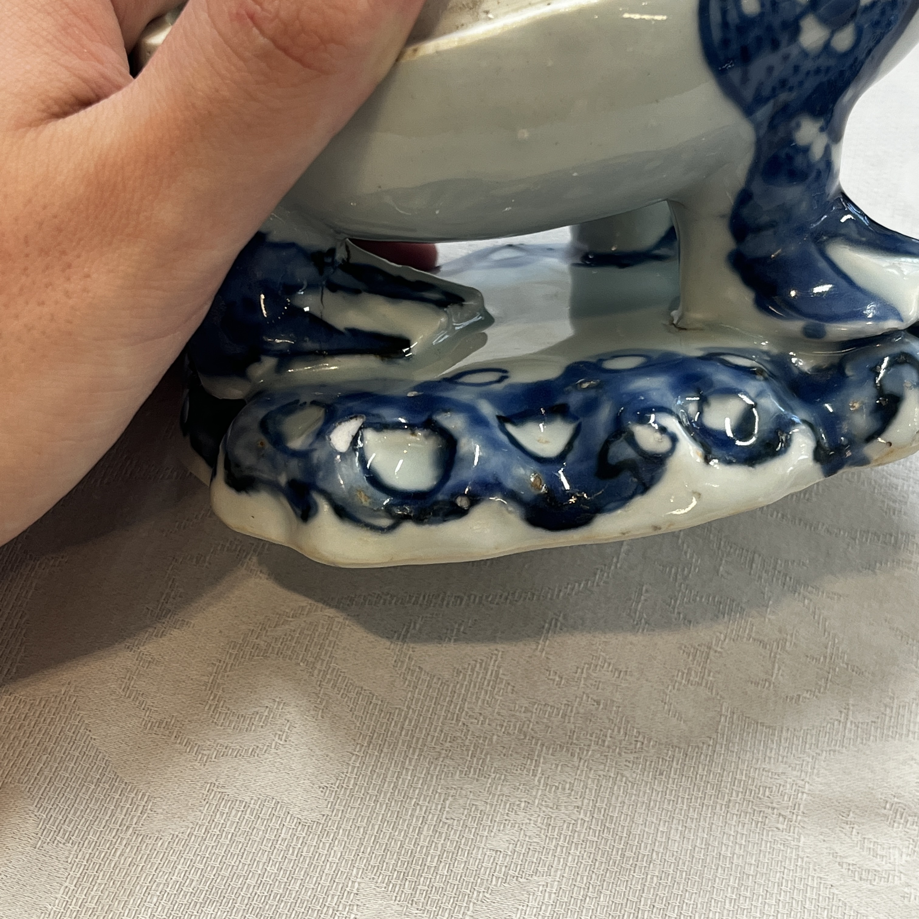 A rare Chinese blue and white ko-sometsuke 'Three-legged Toad' incense burner  — photo 18